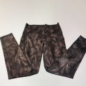 Stylish Black and Gray Patterned Leggings